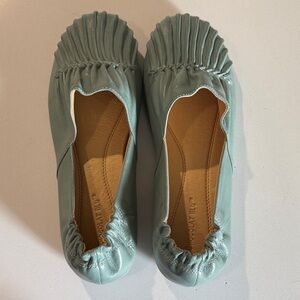 Women's Chocolat Blu Leather Flats 9.5 - sea foam green